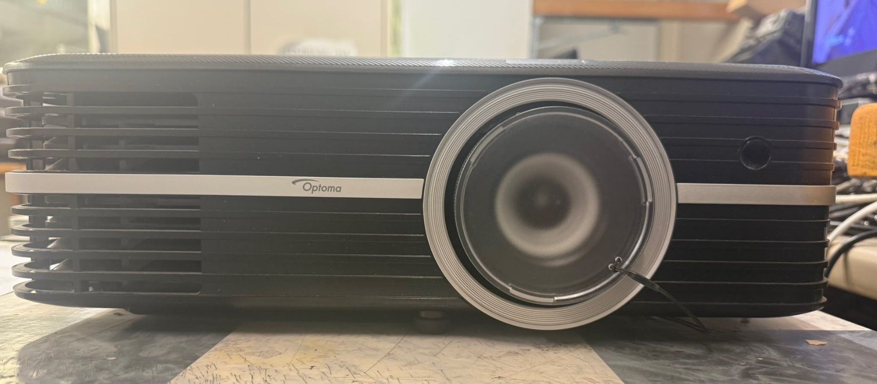 Videoprojektoren: Optoma Beamer C0E defekt – Defekt aus Oberengstringen von Limmat8102 1