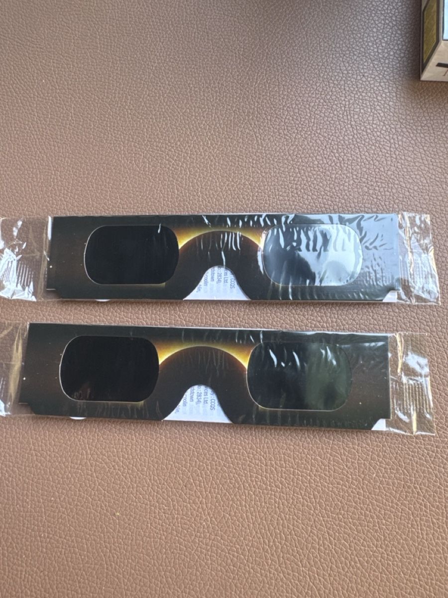 Occhiali & Lenti: Sonnenfinsternis Brille 2x – Nuovo e nell'imballaggio originale da Studen BE venduto da Nimesay14