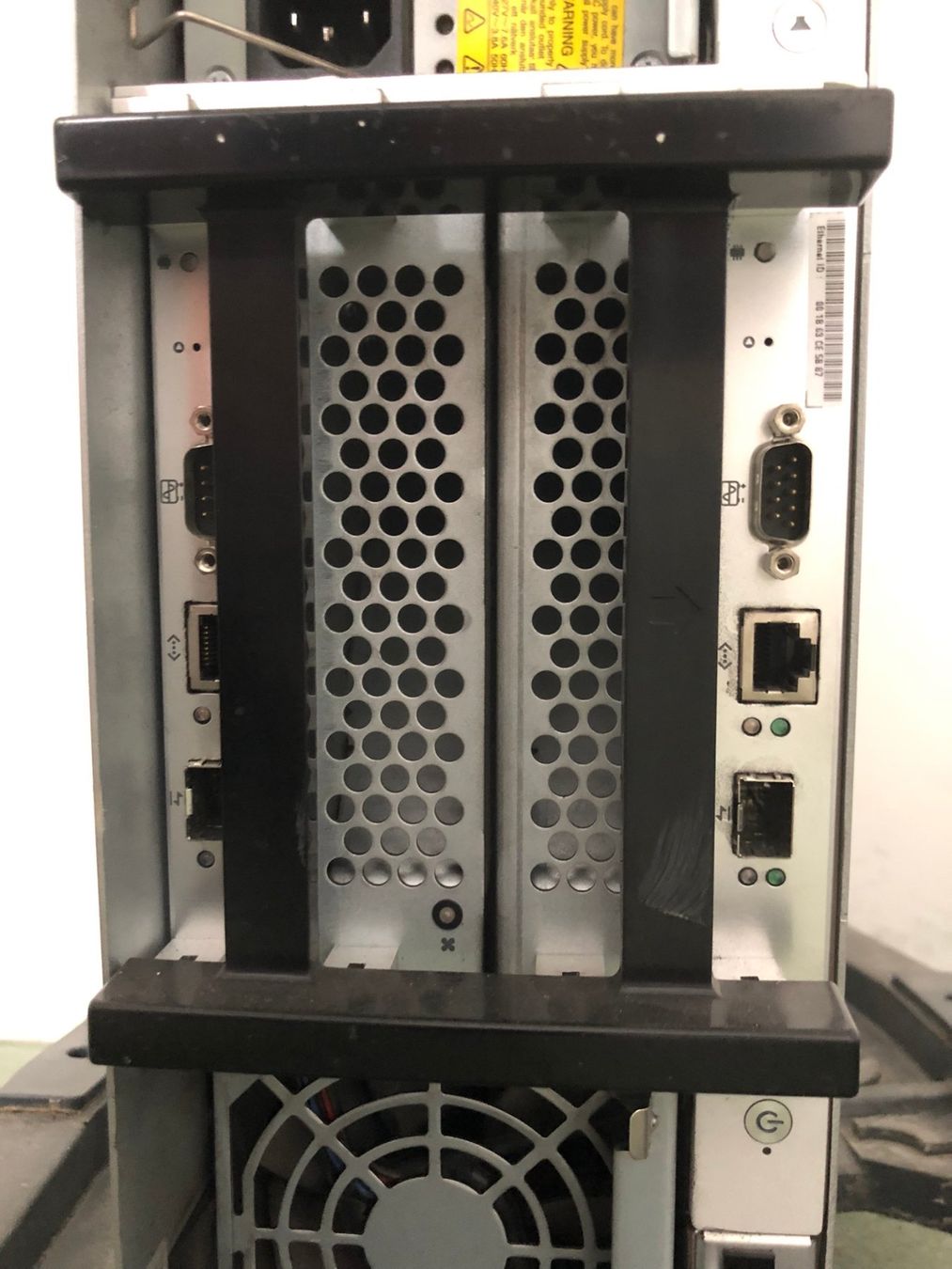 Serveurs: Apple Xserve RAID, OHNE Harddisks – Défectueux à Hinterkappelen par atomschnee 3