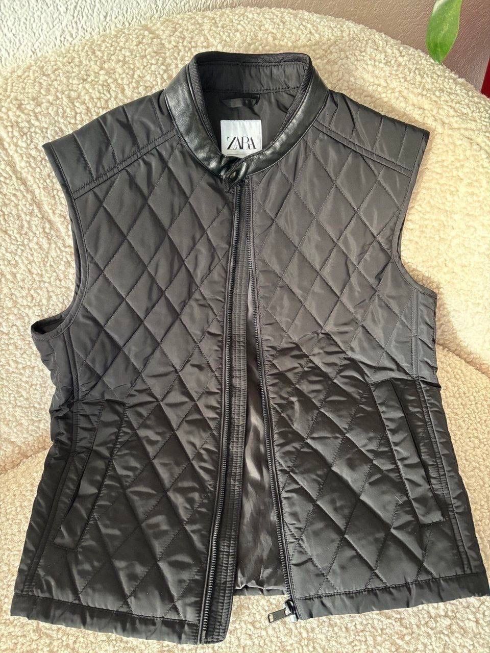 Zara Gilets & Westen: Steppweste Zara – Gebraucht aus Bern von ViksiBash