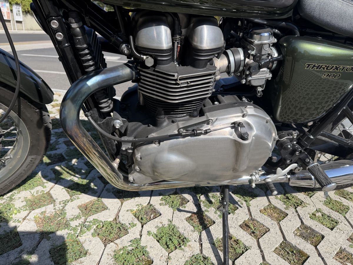 Triumph thruxton 900 (D'occasion) à Chêne-Bougeries pour CHF 4000 ...