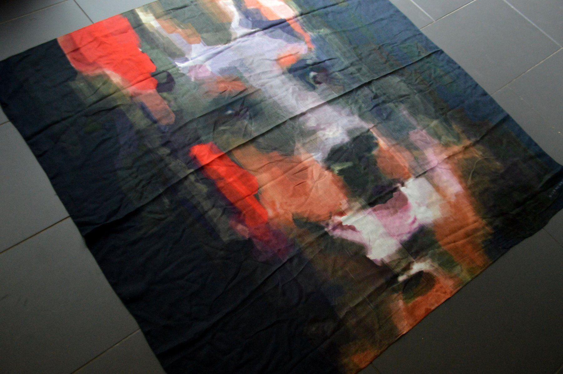Givenchy Foulard & Sciarpe: Schal Givenchy châle – Nuovo e nell'imballaggio originale da Collonges venduto da arashee 5