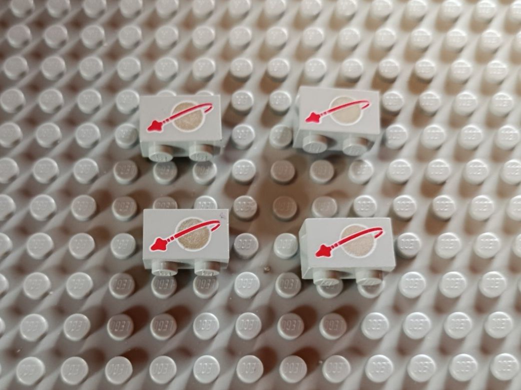 Lego Kit di costruzioni: LEGO Classic Space - Bedruckte Bricks Moon Pattern - 3004p90 – Usato da Muhen venduto da Legoholic 2