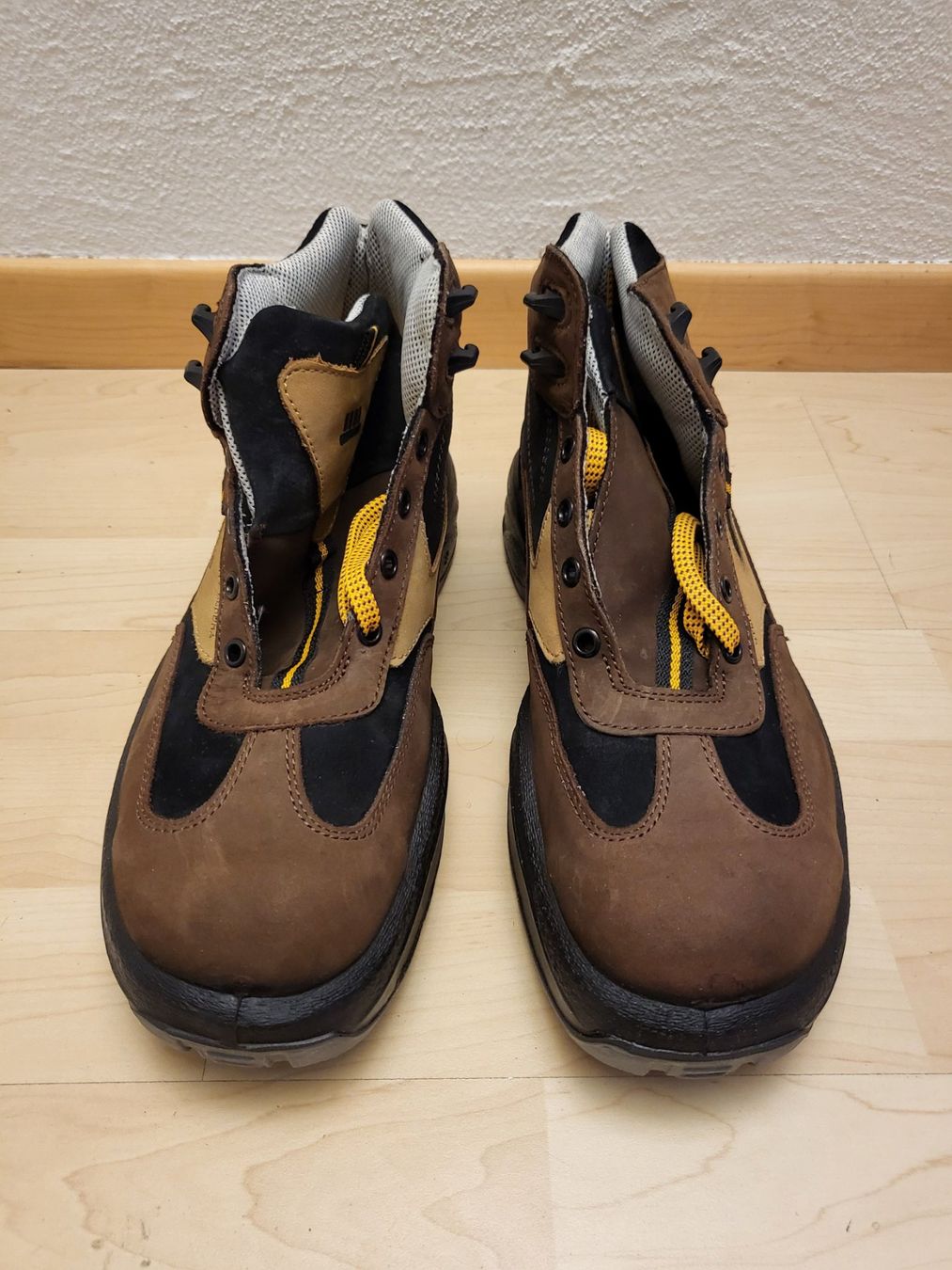Chaussures hommes: Steitz Secura Arbeitsschuhe braun – D'occasion à Pfäffikon ZH par telve 1