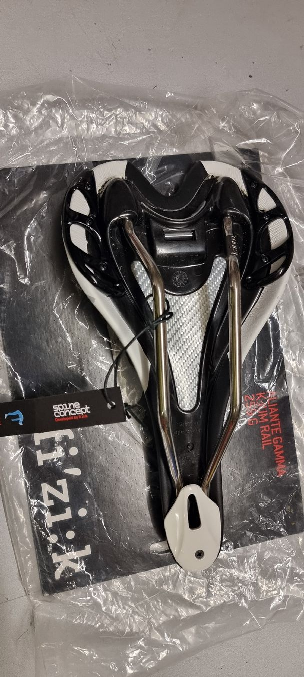 Fizik Ersatzteile: Fizik Aliante Sattel - Neu – Neu (gemäss Beschreibung) aus Seon von Stibinio 5