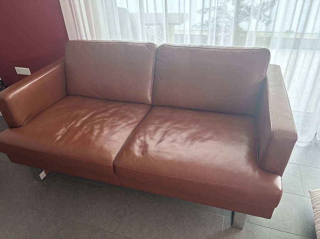 Divani: 2 Ledersofas – Usato da Hägglingen venduto da nig_f6pw 2