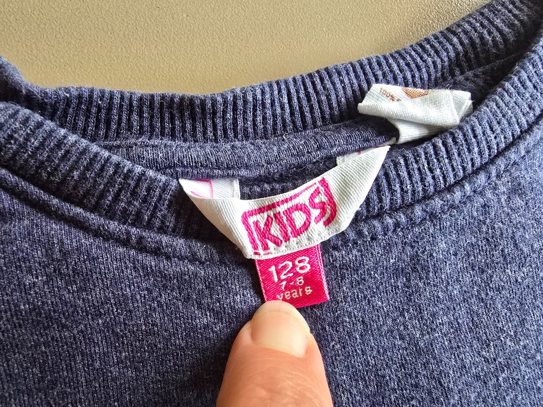 Pullover & Sweatshirts: Mädchen Pullover Regenbogen Gr 128 – Gebraucht aus Büttikon AG von Amineah 1