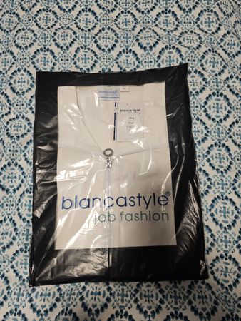 Blouse médicale taille M neuve