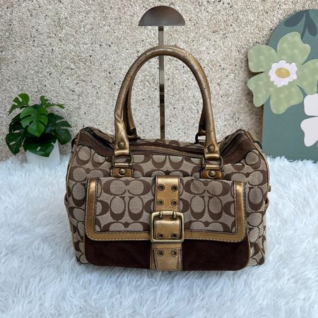 Damen Handtasche Coach Monogramm braun Metall-Details verwen