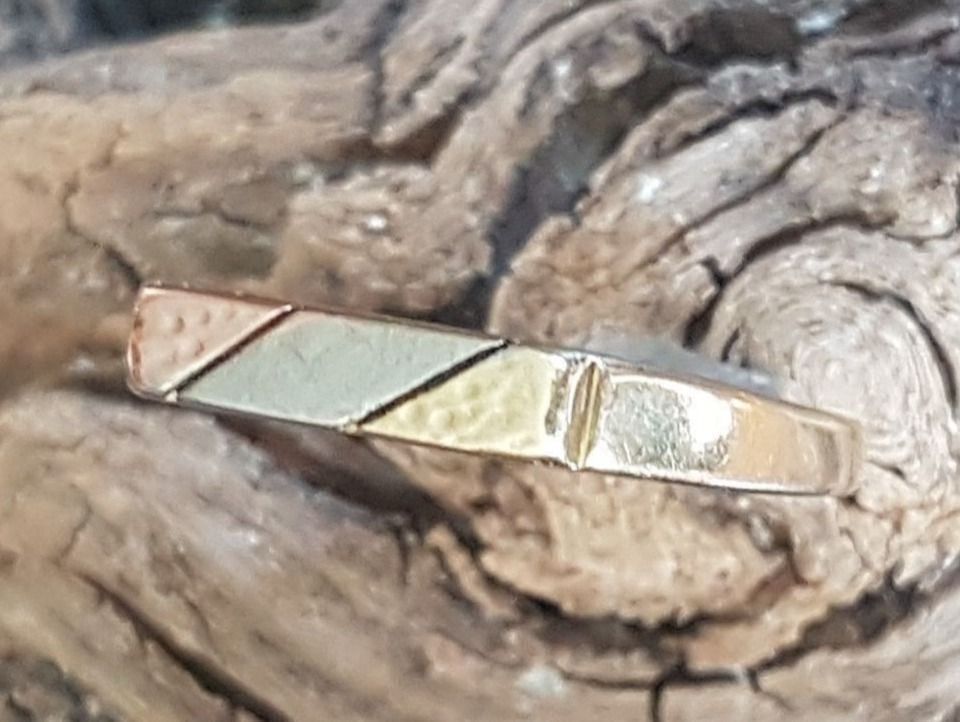 Ringe: Toller 3 farbiger Goldring aus 18 Karat – Neu (gemäss Beschreibung) aus Unterägeri von Altgoldschmuck 4