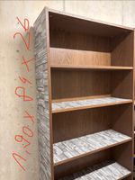 Bücherregal