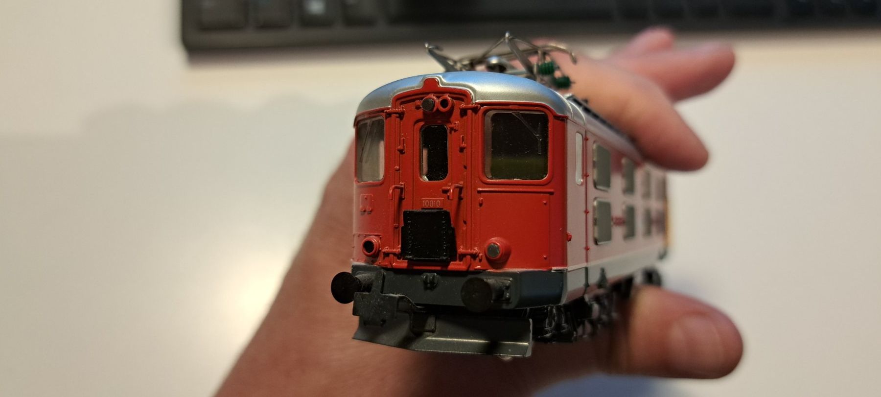 Hag Modelleisenbahnen: Hag SBB Re4/4 rot DC analog – Gebraucht aus Urdorf von Canyamel1 5
