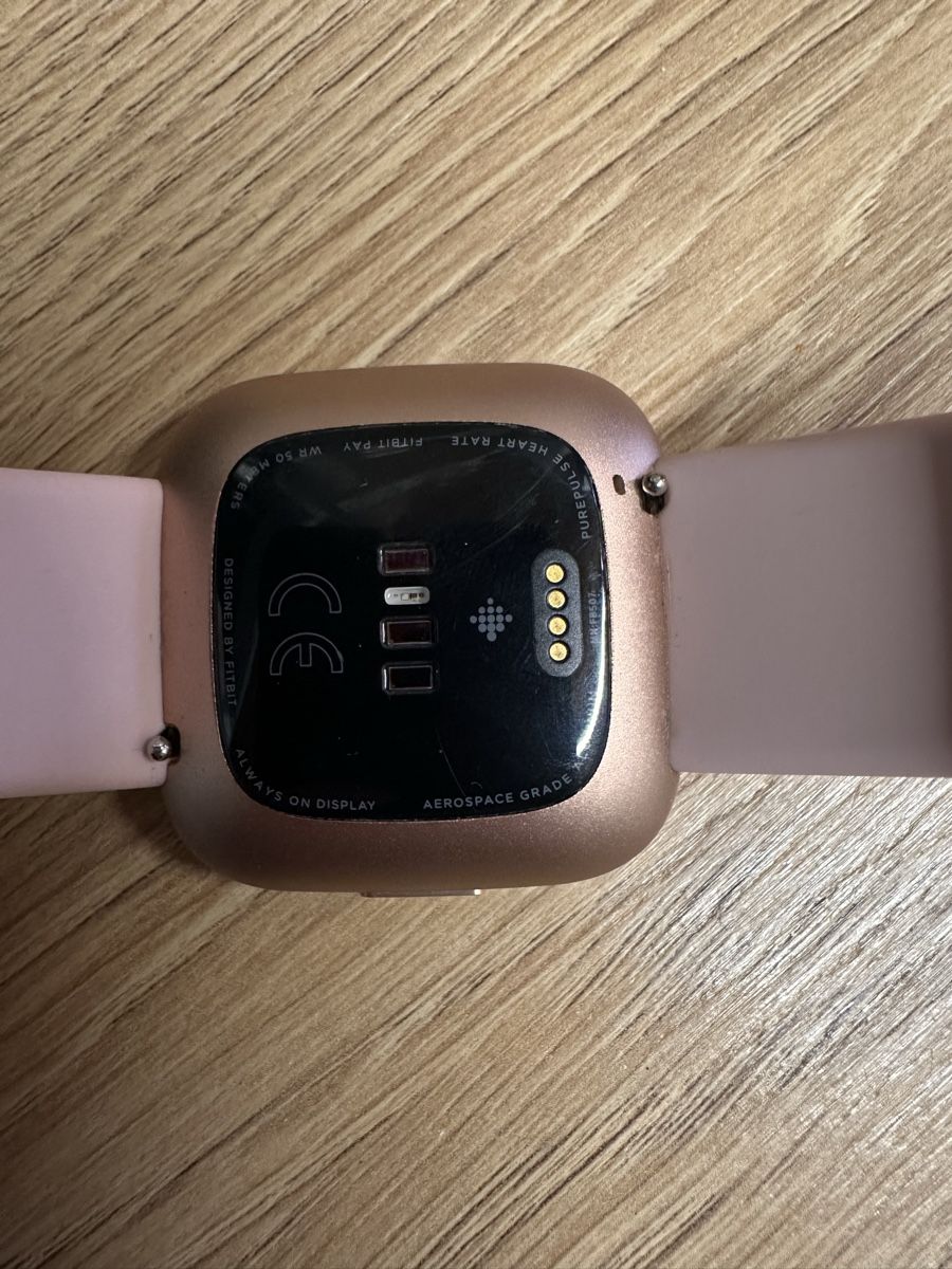 Fitbit Smartwatch: Fitbit Versa 2 – Usato da Rapperswil BE venduto da Nina.H. 1