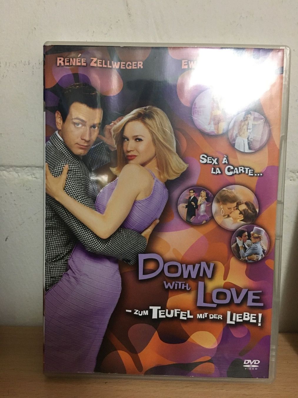Tutti i DVDs: Down with love - DVD – Usato da Leibstadt venduto da Shopcity