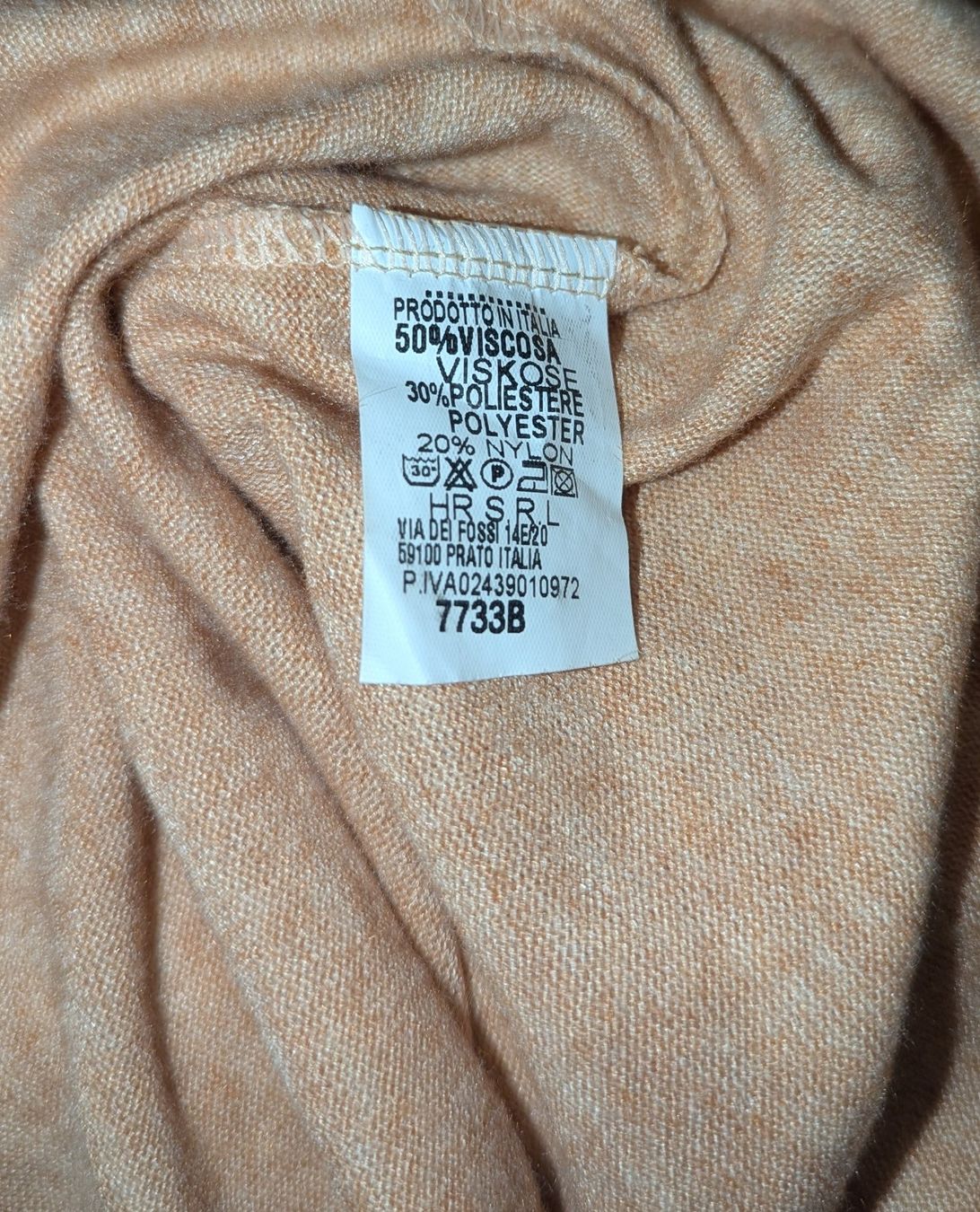 Pullover & Sweatshirts: Trendiger Rollkragenpullover apricot meliert neu Gr 38/40 – Gebraucht aus Altendorf von Eistoelter 2