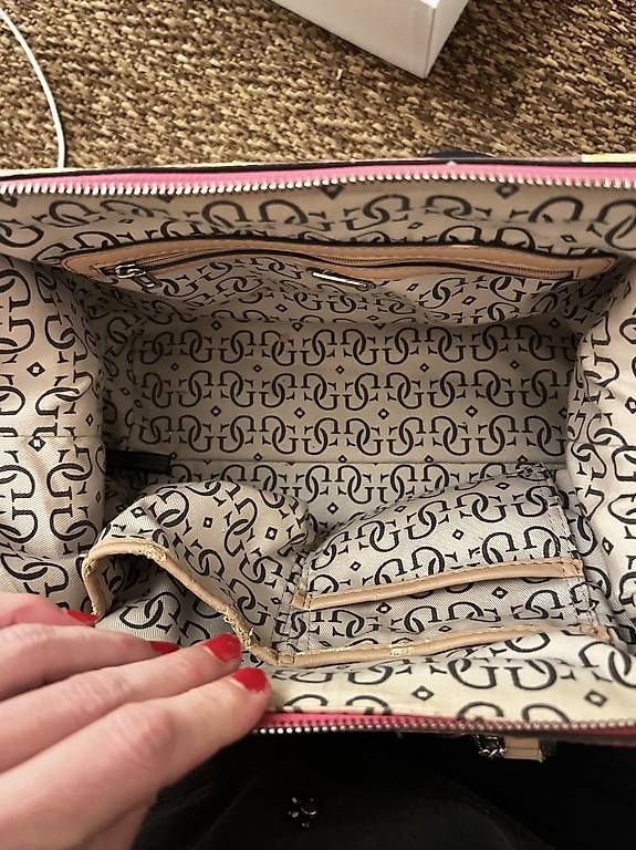 Borse da donna: Guess Handtasche – Usato da Würenlos venduto da Farha1982 1