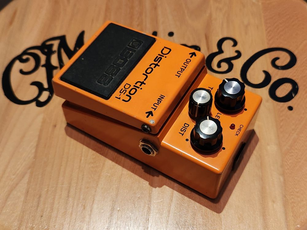 Instruments de musique: BOSS DISTORTION DS-1...☆  JAPAN  VINTAGE!! – D'occasion à Farnern par WFZMK 3