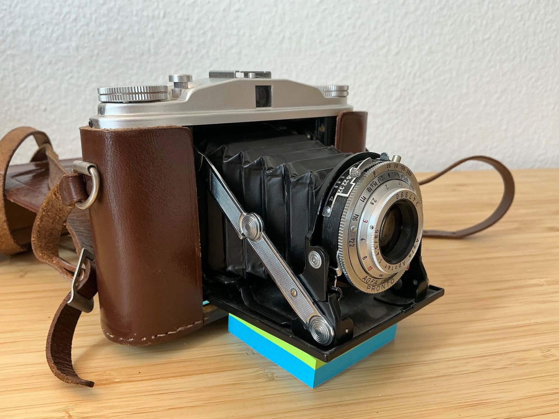 Agfa Appareil photo: Agfa Isolette I Kamera mit Ledertasche – Défectueux à Zürich par tan_gp95