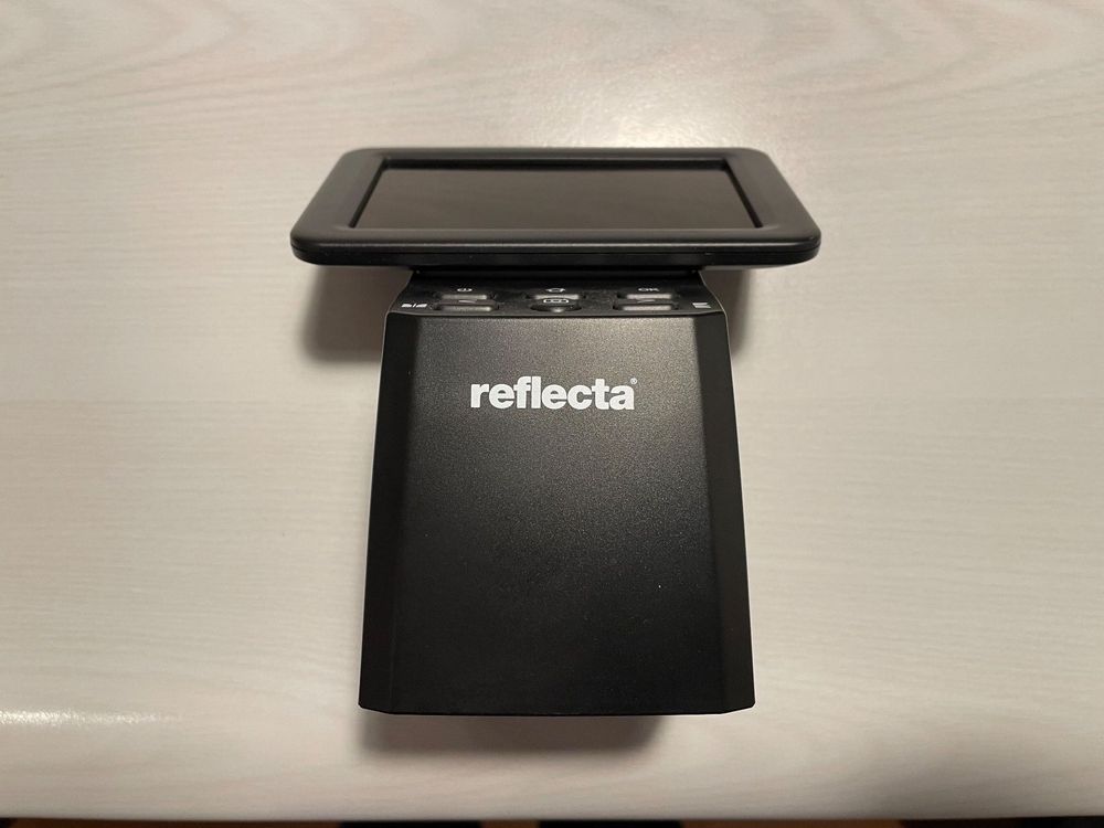 Scanner Reflecta X33-Scan - Numérise Diapos & Négatifs 35mm Sans PC (15.3MP, écran 5")