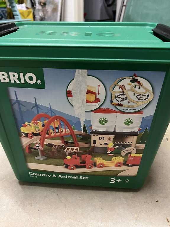 Jouets: Brio Holz Eisenbahn - komplett  – D'occasion à Burgdorf par niroda83