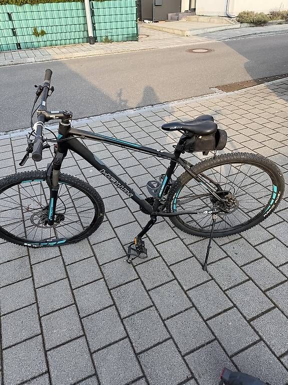 Vélos: Herren Mountainbike  – D'occasion à Riehen par IvoC02