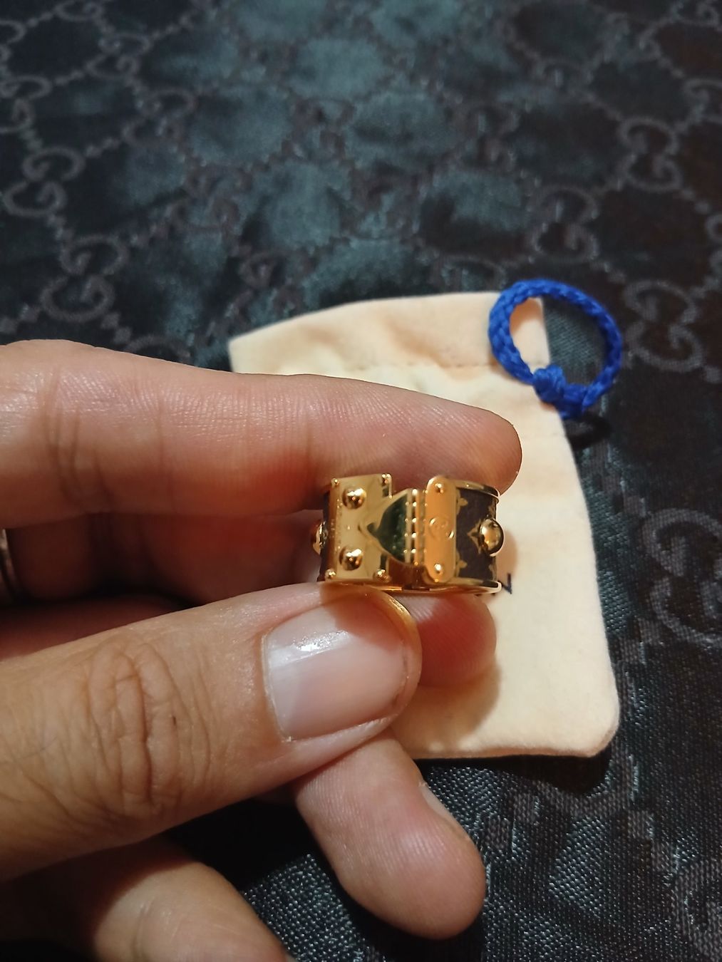 Louis Vuitton Bagues: LOUIS VUITTON bague cadenas – D'occasion à Le Grand-Saconnex par Rgt87 1