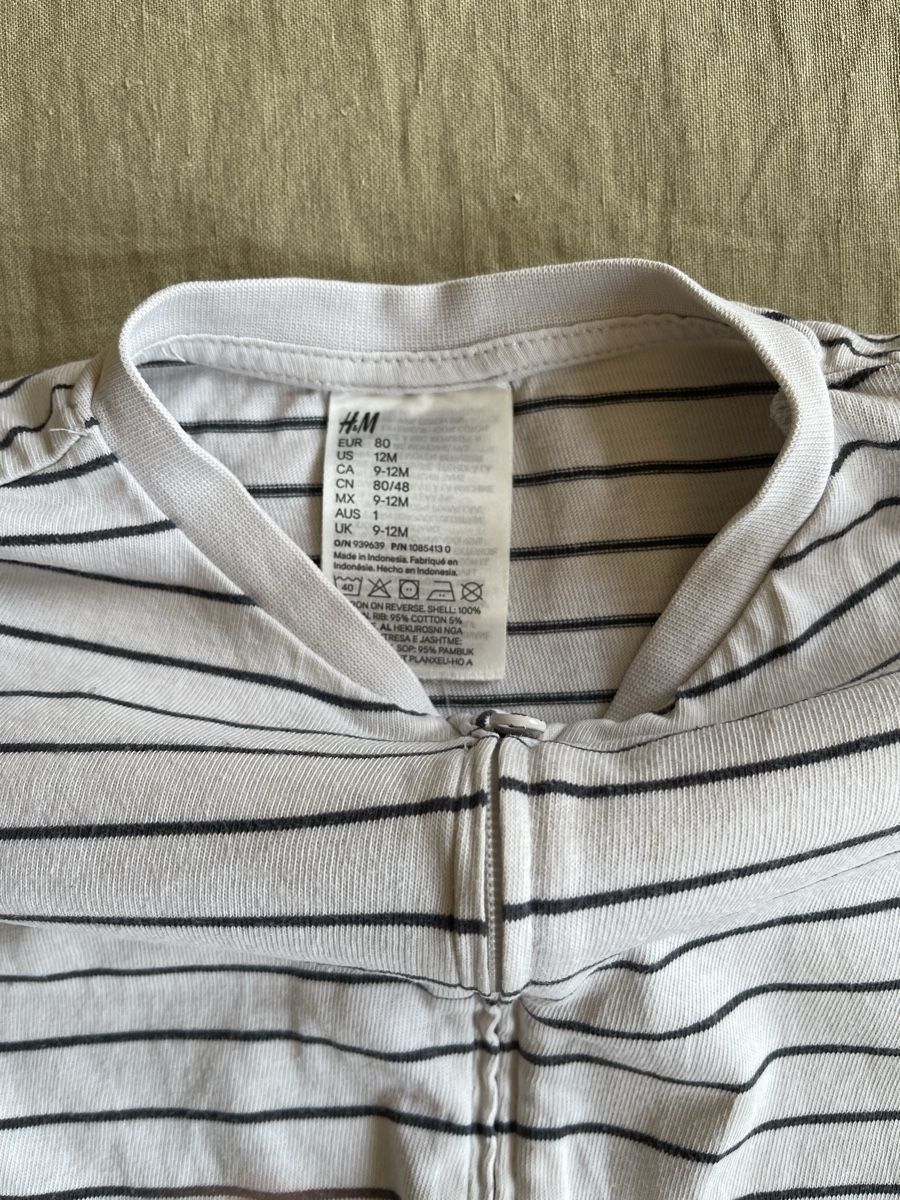 H&M Pyjamas & Ähnliches: Strampler gestreift, H&M, Grösse 80 – Gebraucht aus Hirzel von carta9 1