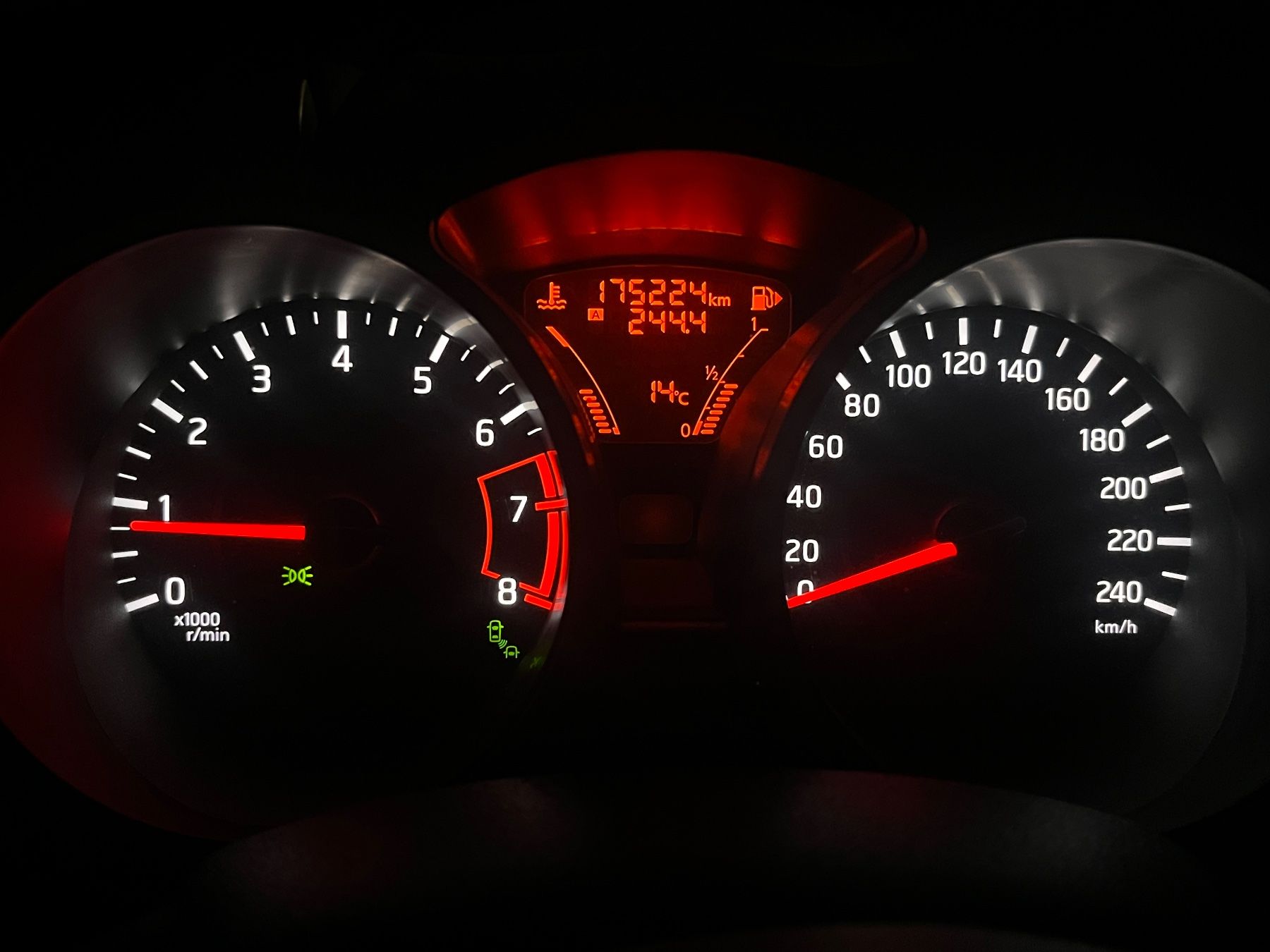 Nissan Automobili: Nissan Juke 1.2 DIG-T N-Connecta – Usato da Thun venduto da val_bd7b 3