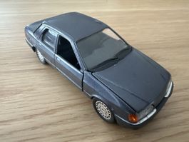 1:43 Modellauto wie auf den Bildern ersichtlich