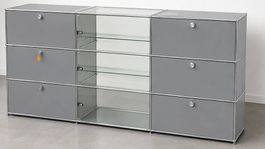 USM Haller Sideboard - 9 Fächer, Metall & Glas