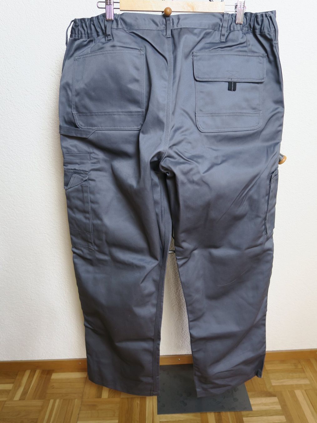 Engelbert Strauss Pantaloni: Engelbert Strauss Cargohose grau - Gr. 62 - neu! – Nuovo (secondo la descrizione) da Siebnen venduto da MarenSchweiz 1