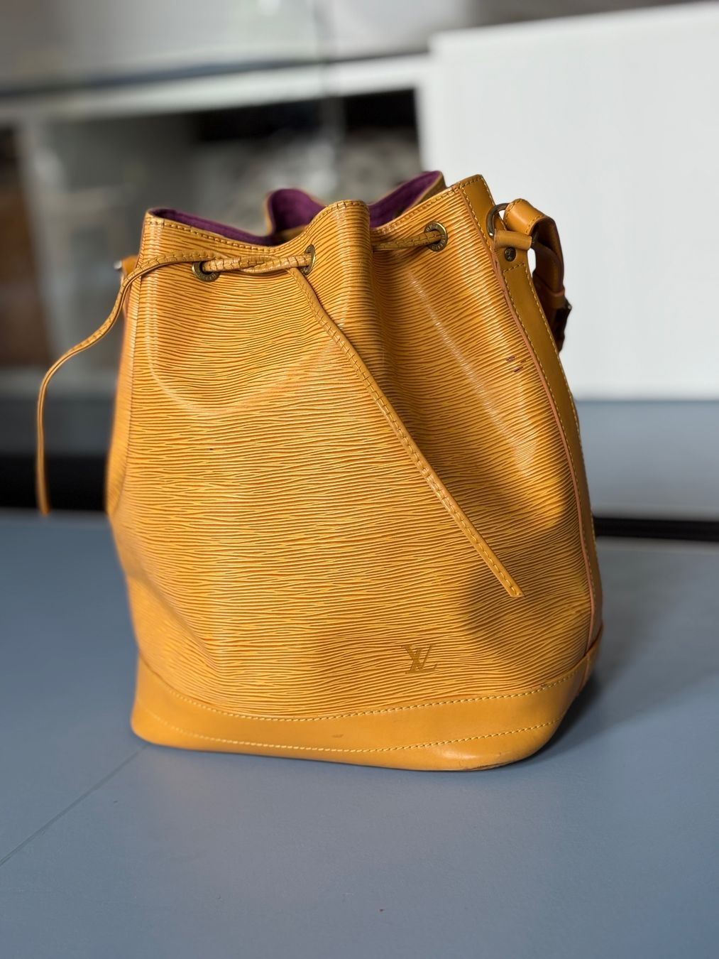 Louis Vuitton Borse da donna: Louis Vuitton Noé GM Epi Gelb – Usato da Dübendorf venduto da svenjaamorf 1