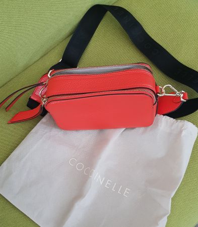 Coccinelle Grossbody Ledertasche in modischen Orange. NEU!