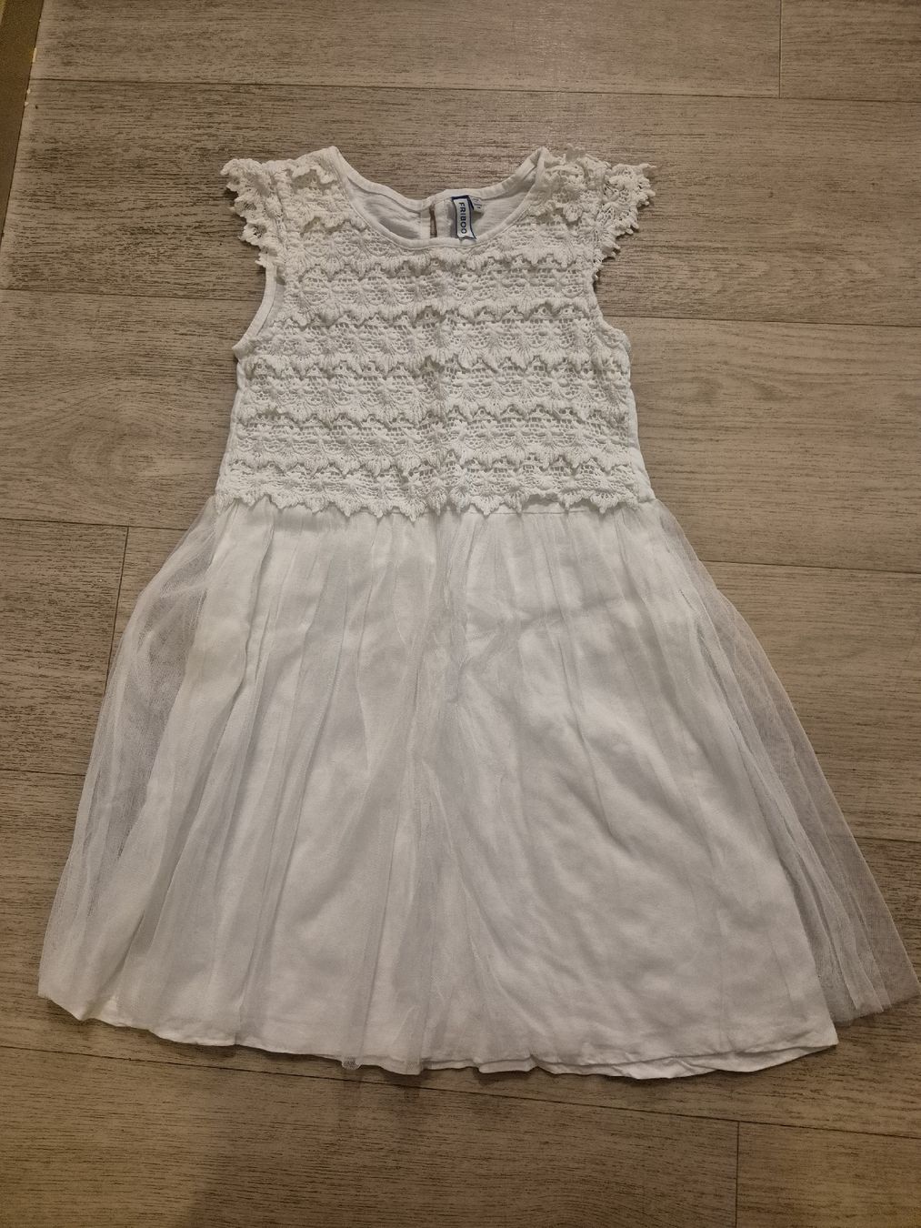 Friboo Robes et jupes: Kleid Gr. 134/140 – D'occasion à Stansstad par Kyra014
