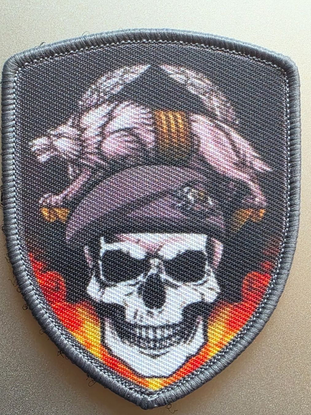 Placchette & Badge: Grenadier Abzeichen Badge Skul Stoff neu mit Klett – Nuovo (secondo la descrizione) da Nyon venduto da freetoys08