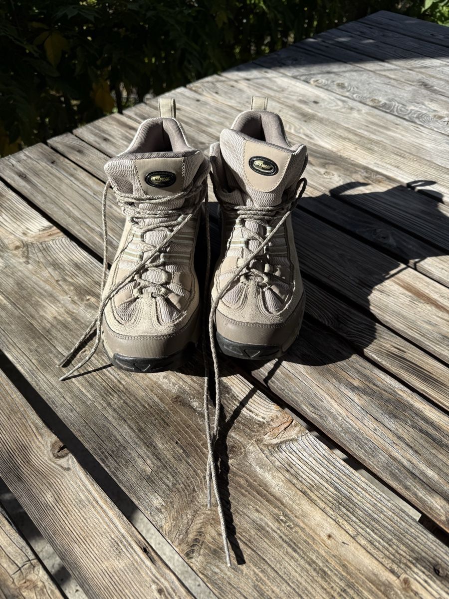 Adidas Scarpe da donna: Adidas Schuhe, NEU, Gr. 40 – Nuovo (secondo la descrizione) da Uster venduto da Flummi 6