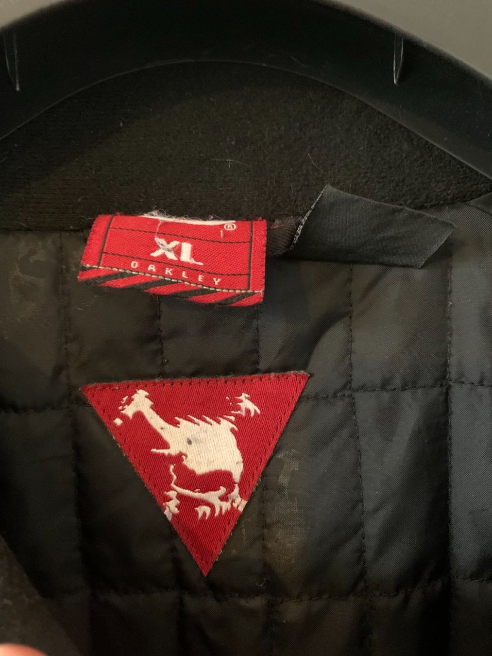 Oakley Giacche: Oakley Software jacket XL – Usato da Neuchâtel venduto da _Easy_to_Find_ 6