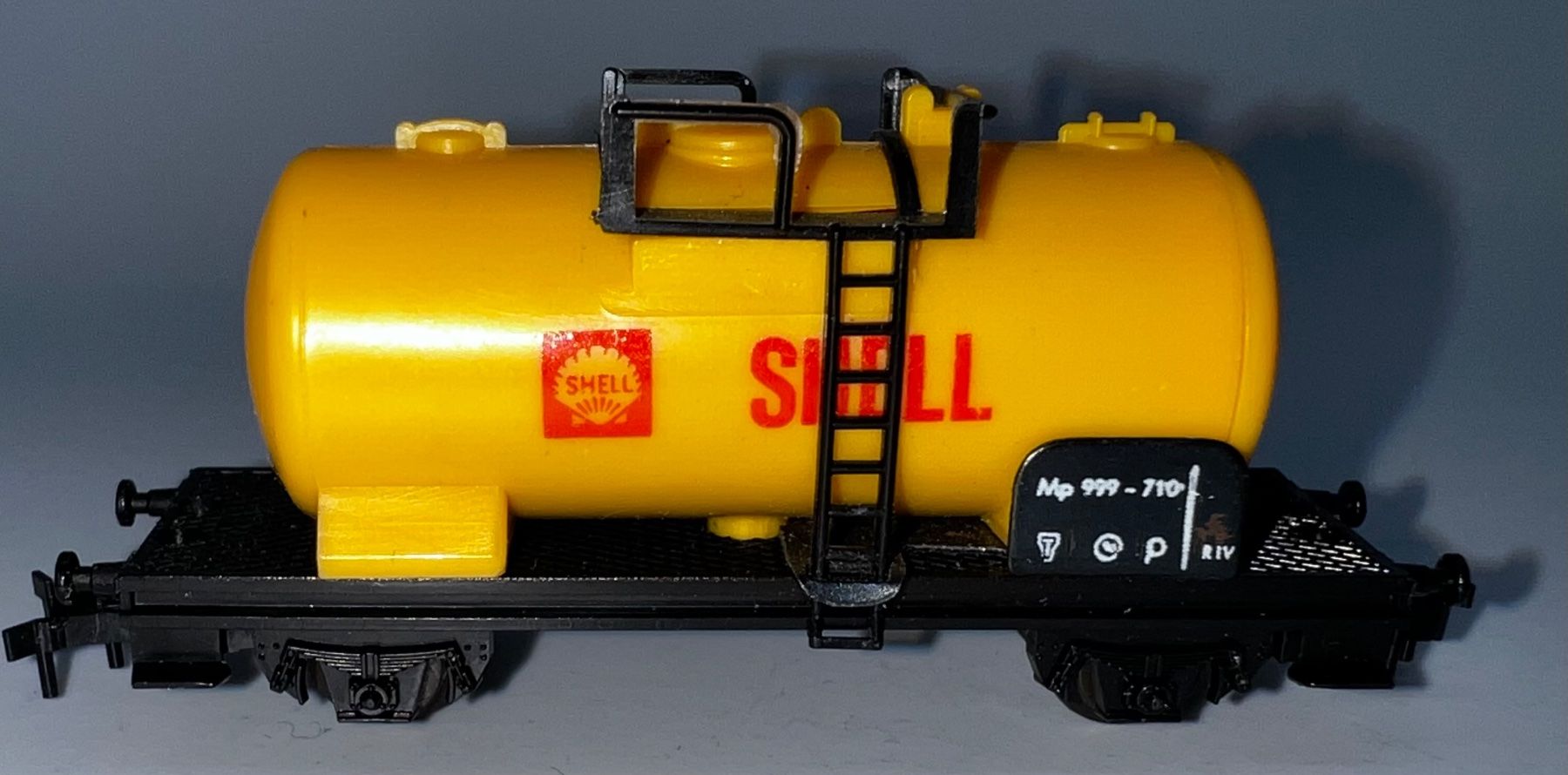 Lima Modellini di ferrovie: Lima, schöner SHELL - Tankwagen (N) – Usato da Basel venduto da jonnyhaas 1