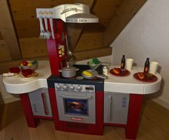 Miele Kinderküche/ Spielküche mit viel Zubehör
