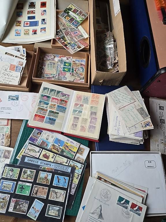 Alle Briefmarken: Große Briefmarken Sammlung  – Gebraucht aus Biel/Bienne von Rouf7 1