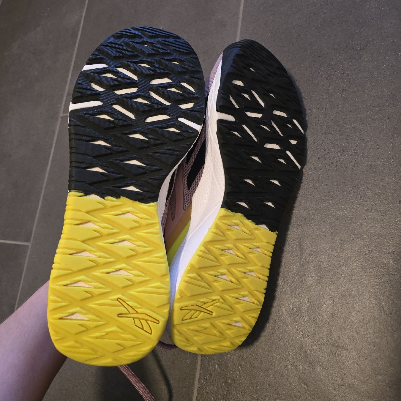 Reebok Scarpe da donna: Reebok  – Nuovo e nell'imballaggio originale da Zürich venduto da lar_d9pc 1
