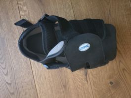 Orthopädischer Schuh / Verbandsschuh