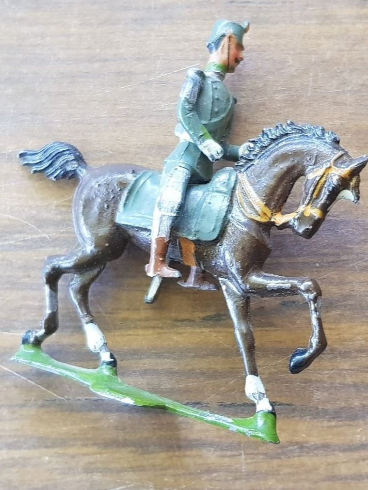 Figuren: Zinnfigur antik - Soldat Nr.3 – Gebraucht aus Mörschwil von antiksalon 2