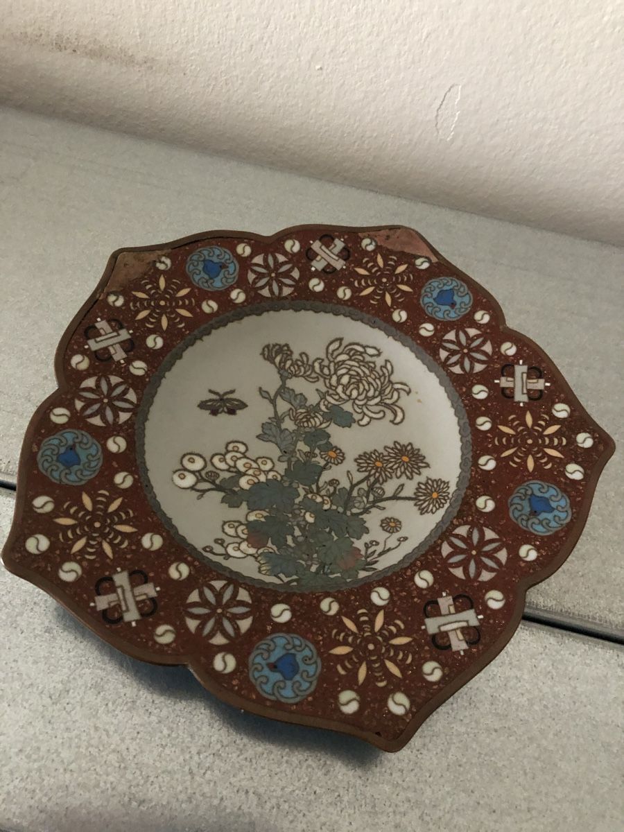 Piatti: Antiker japanischer Cloisonné-Emaille-Teller – Usato da Basel venduto da Amechan.