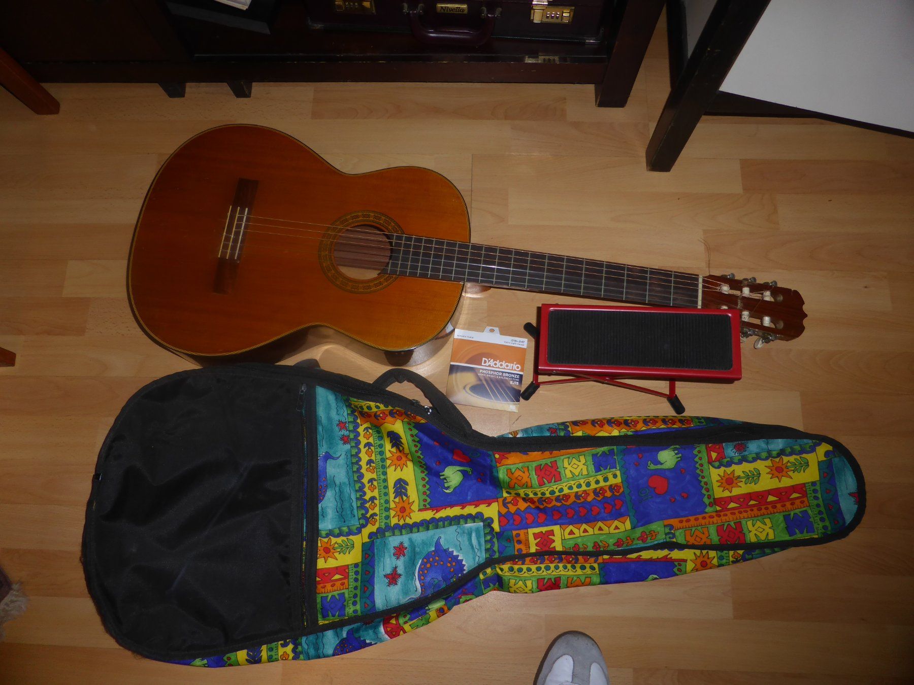 Strumenti musicali: KLASISCHE GITARRE 1m. – Usato da basel venduto da tama_fab 4