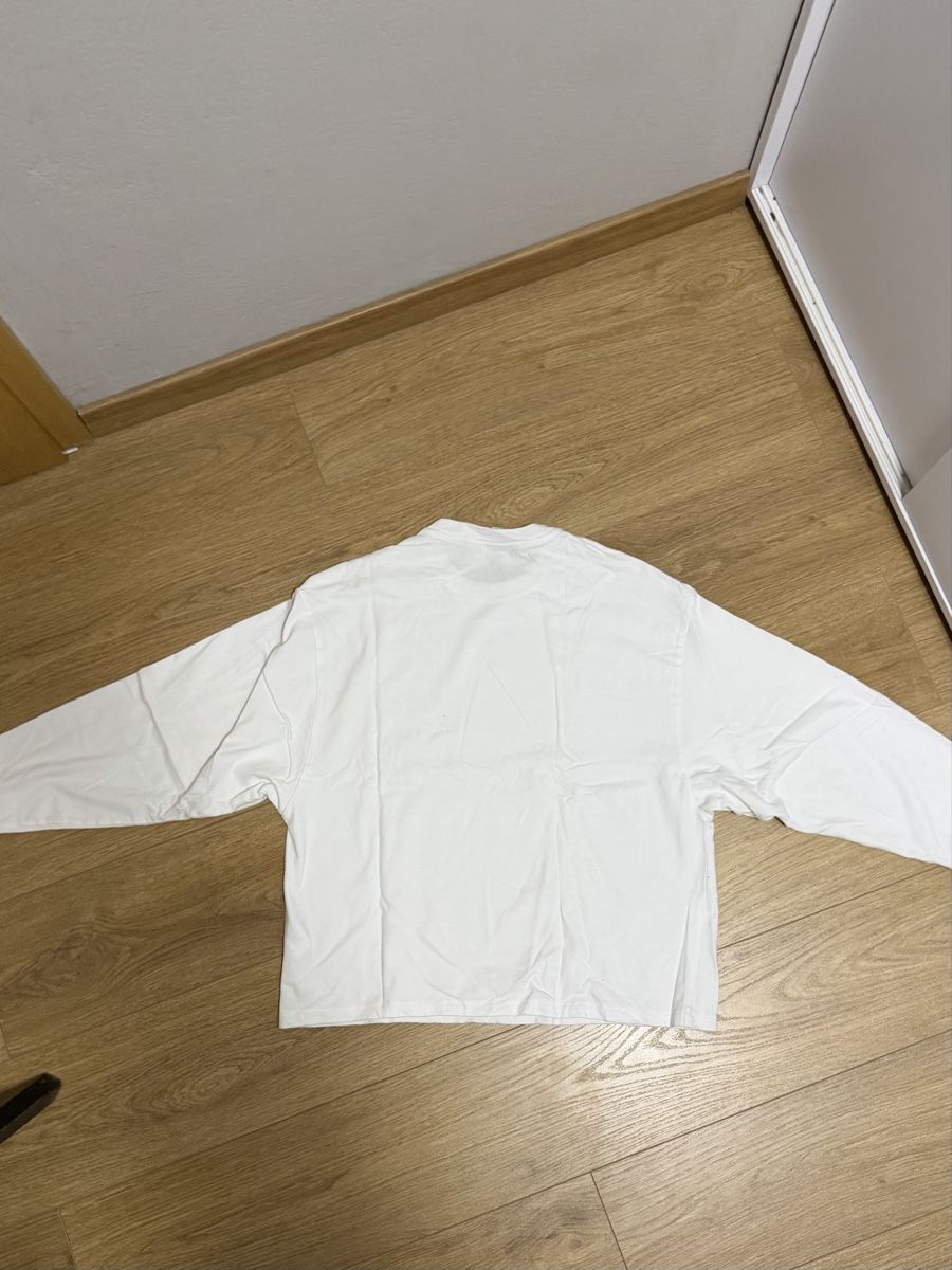 Canottiere & Pantaloni: Maglia a maniche lunghe bianca – Usato da Bodio TI venduto da bau_62fr