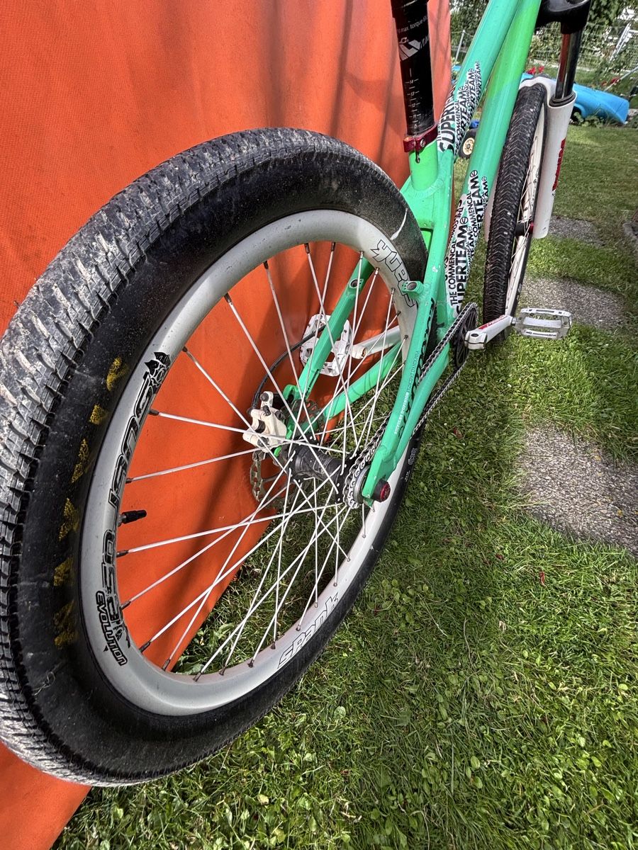 Vélos: Dirtbike, pumptrack – D'occasion à Port par Linolu
