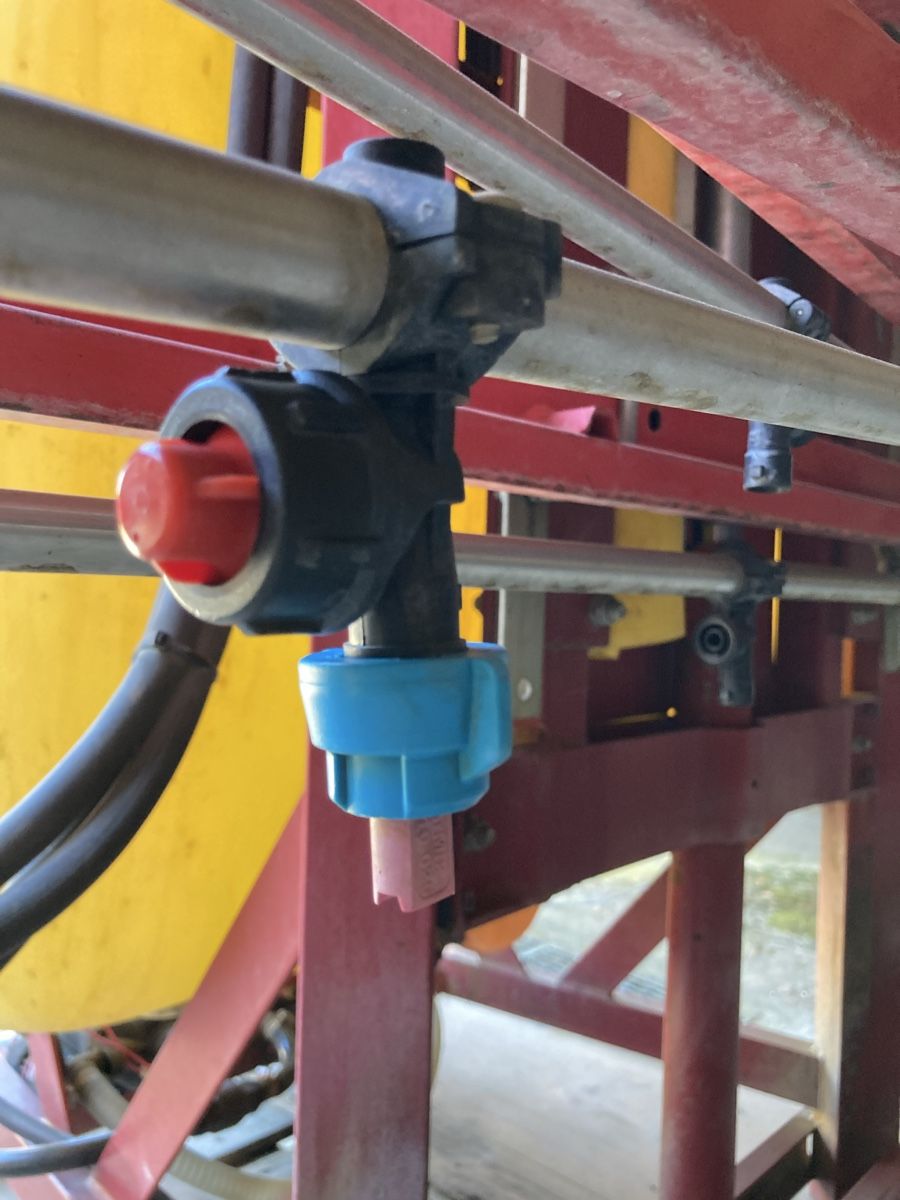 Tutte le macchine: Feldspritze Hardi Gambetti 12m – Usato da Kallnach venduto da _sylvie_ 1