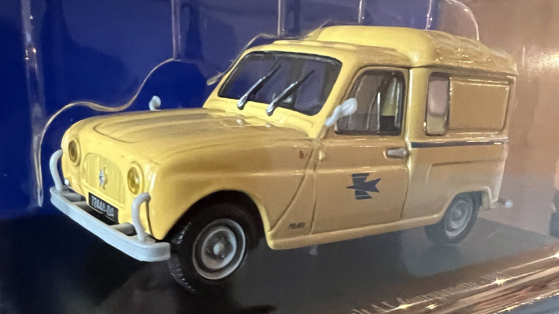 Renault Modellautos: Renault 4 L fourgonnette 1962 La Poste 1/43 – Neu und originalverpackt aus Meilen von rdv_n7s9 1