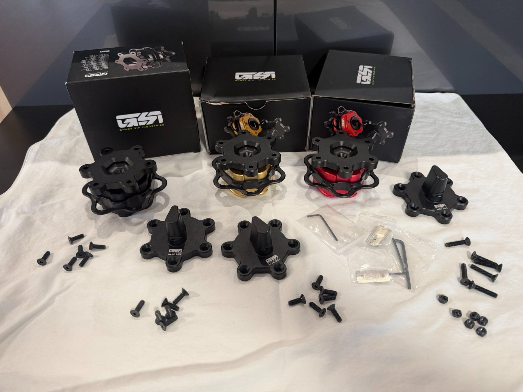 Controller: GSI Sim Racing Quick Release QRS-1, 3 mal gem. Bilder – Usato da Wald ZH venduto da VSHarper2004 1